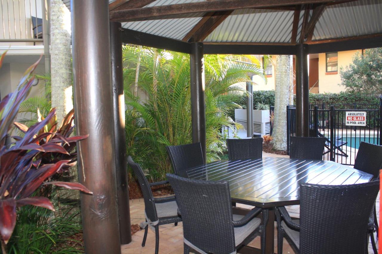 Cossies By The Sea Aparthotel Byron Bay Exterior photo