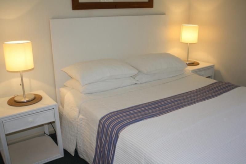 Cossies By The Sea Aparthotel Byron Bay Exterior photo